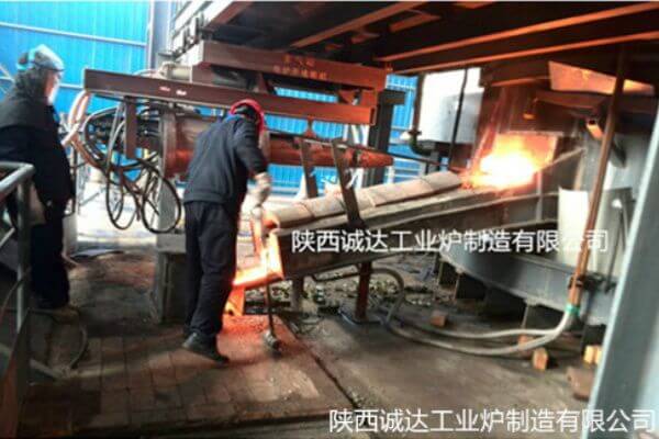 利用工業(yè)熱熔渣生產礦棉電爐設備